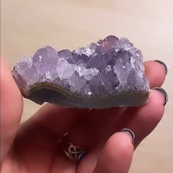 Raw Amethyst Geode crystal Clusters - Picture 6 of 11